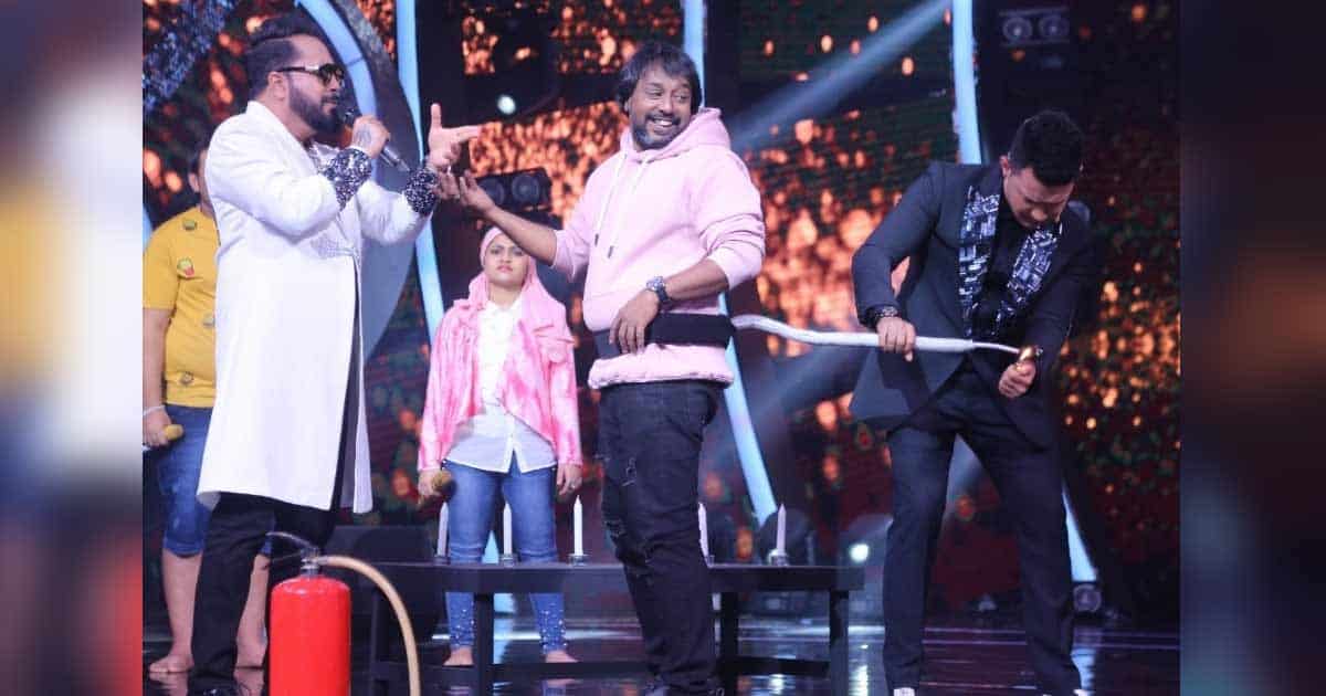 Mika Singh, Aditya Narayan Make 'Sa Re Ga Ma Pa' Jury Members Do Hilarious Tasks