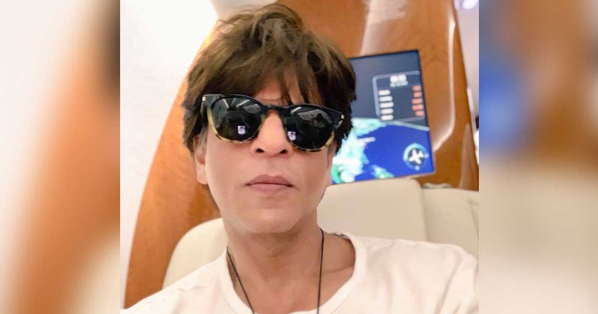 Shah Rukh Khan's Unseen Pictures From Pathan Set Internet On Fire; Fans Say, "Boss Is Back!"