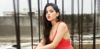 Urfi Javed Trolled For Showing Her Bra In Latest Red Outfit!