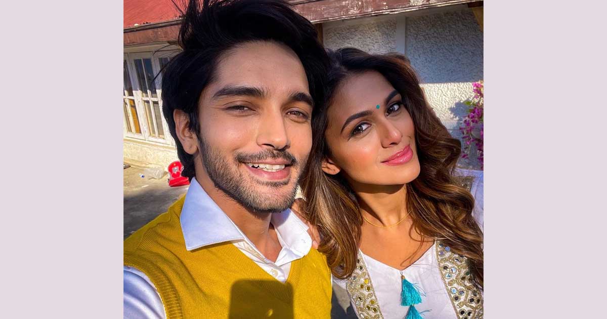 Harsh Rajput Plays Deaf & Dumb Character In Latest Music Video 'Aas Paas'
