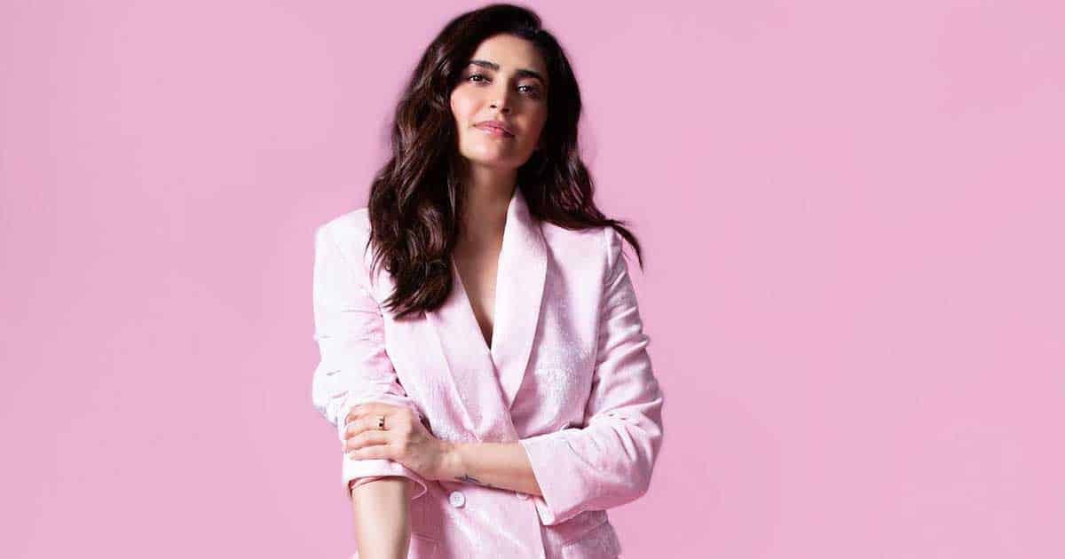 Karishma Tanna to play journalist Jigna Vora whose book inspired 'Scoop' (Ld)