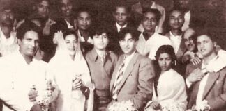 Karisma Kapoor remembers the Nightingale with 'Awara' premiere picture