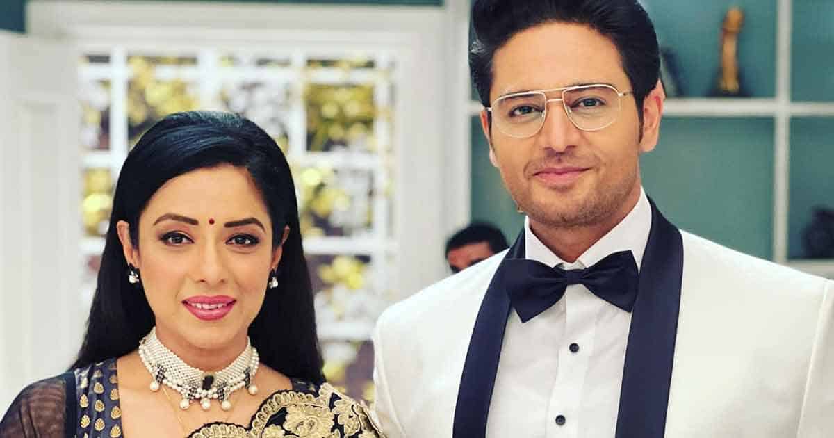 Netizens Are Drooling Over Anupamaa Stars Rupali Ganguly & Gaurav Khanna’s Hot Video On Zara Zara Touch Me