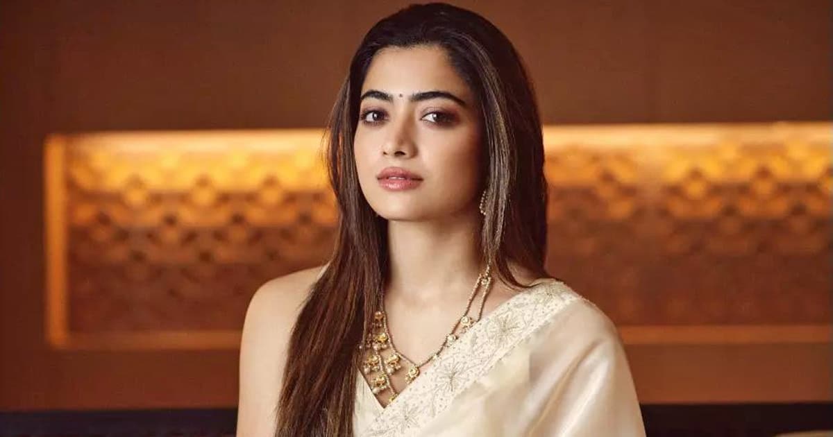 Rashmika Mandanna Trolled For 'Overacting' While Getting Papped, A Netizen Comments "Bhav Khane Lag Gayi, Pushpa Ne Famous..."