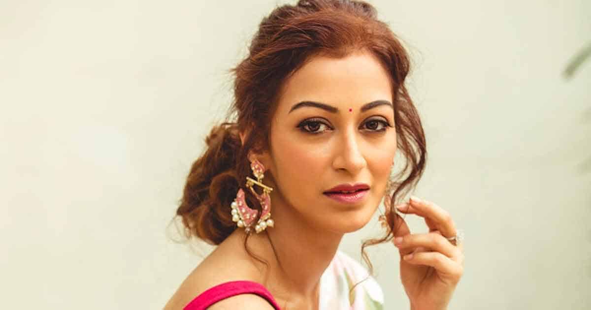 Taarak Mehta Ka Ooltah Chashmah Actress Sunayana Fozdar Was A Tomboy In College!
