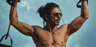 Shah Rukh Khan's New Look, Flaunting Long Untied Hair For Selfies With His Fans From Pathaan Goes Viral- See Pics