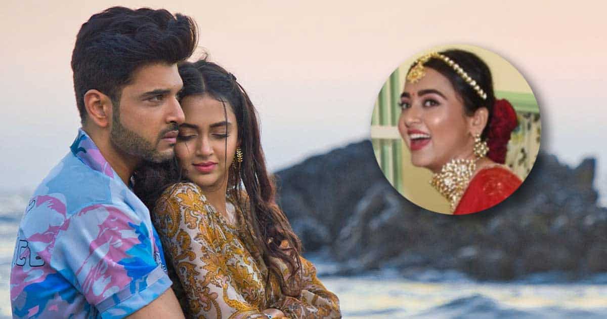 Tejasswi Prakash Misses Karan Kundrra On Naagin 6 Sets; Watch Viral Video
