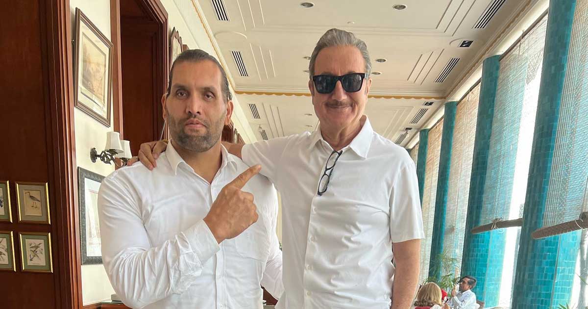 Anupam Kher Meets With The Great Khali