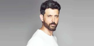 Hrithik Roshan Once Gave A 'Naughty' Reply To A Female Fan Who Tucked Her Fingers Inside His Statue's Underpants
