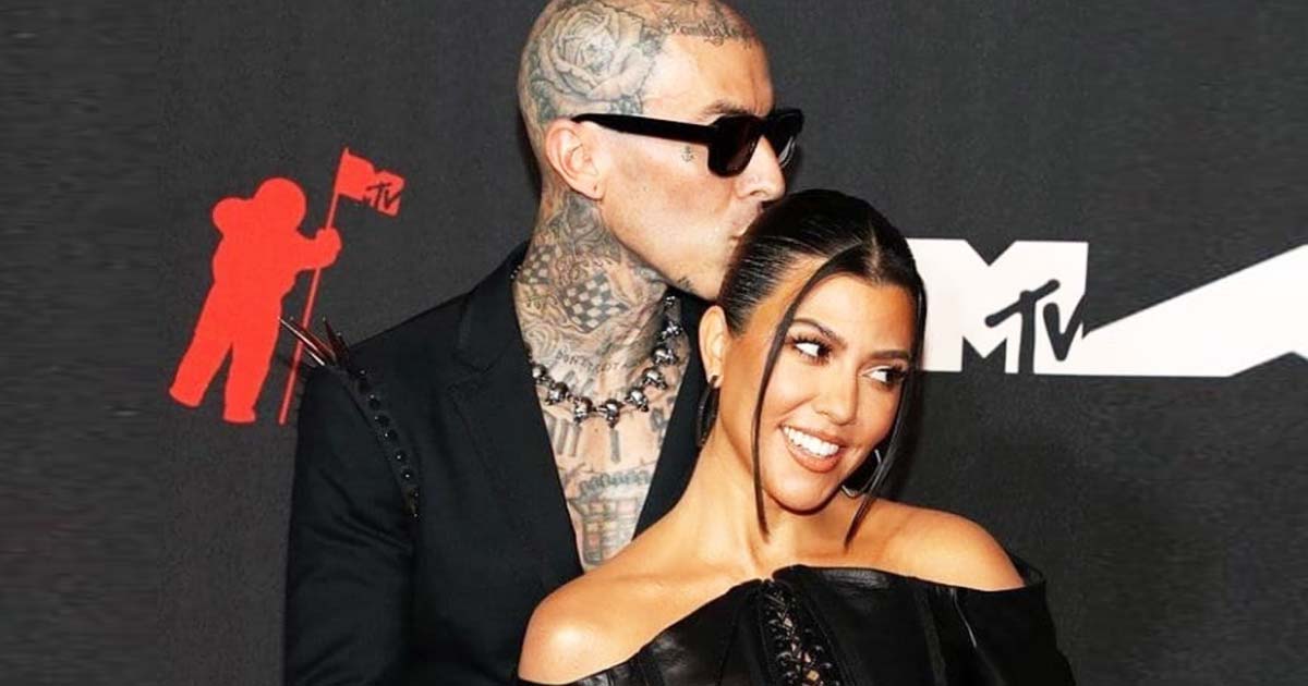 Kourtney Kardashian Reveals Making The First Move On Travis Barker