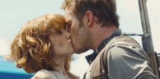 Jurassic World’s Cute Kissing Scene Ft. Chris Pratt Happened Without Informing Bryce Dallas, Was Used In The Final Cut! Jurassic World Trivia: Did You Know The Kiss Between Chris Pratt & Bryce Dallas Howard In Front Of '800 Background Artists' Was Unplanned?