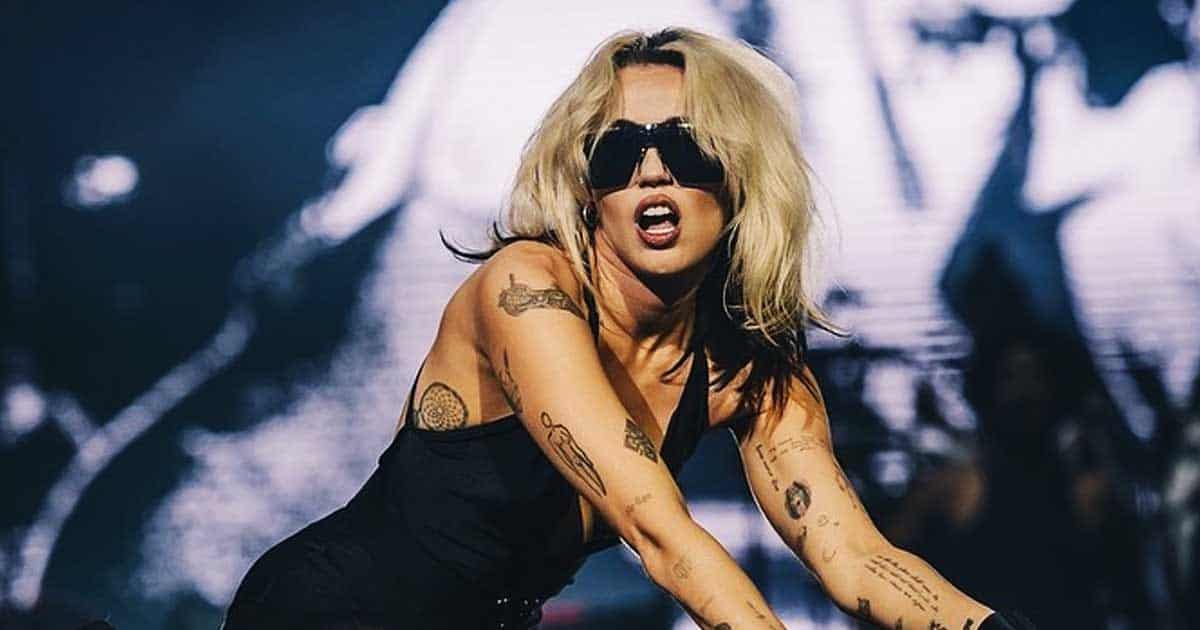 Miley Cyrus Once Stood Up To Cyber Hackers Who Aim For N*des: "I’ll Just F*cking Put Them Up"