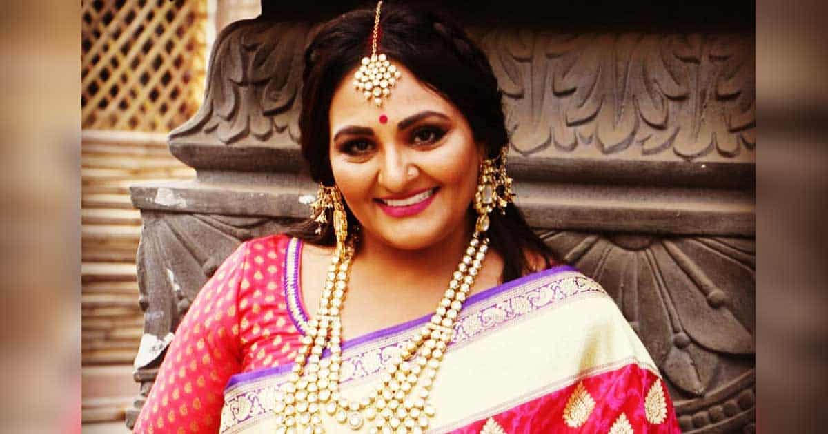 Urvashi Upadhyay learnt tarot card reading to help people