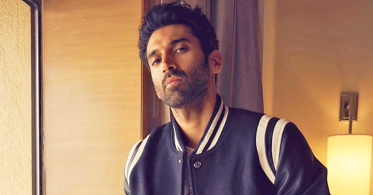Aditya Roy Kapur tucks into Puneri misal pav at 'Rashtra Kavach Om' promo launch