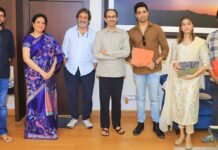 Team 'Major' meets Maharashtra CM Uddhav Thackeray