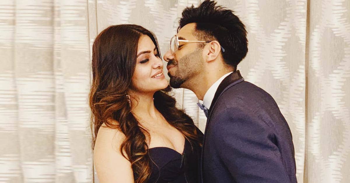 Aparshakti Khurana jets off to a London vacation with wife Aakriti