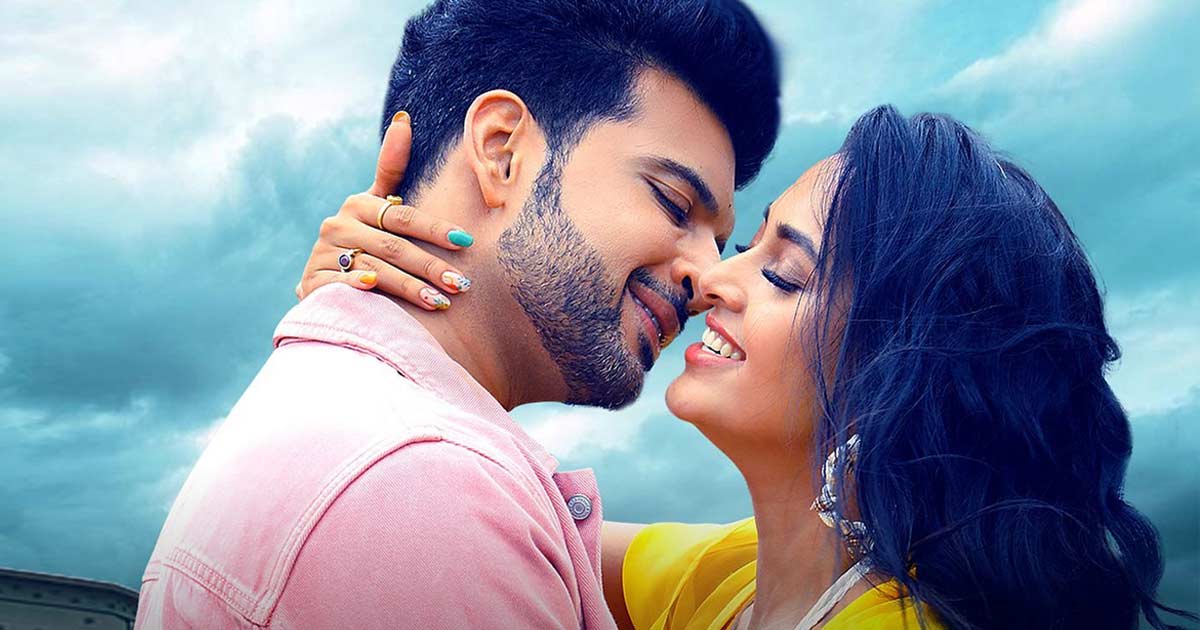 Tejasswi Prakash, Karan Kundrra Are The Reason Of Your Monsoon Turning Romantic As They Present 'Barish Aayi Hai' From 'Baarish' Song Series