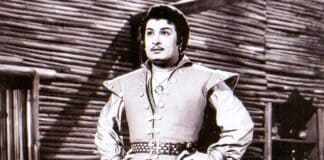 When MGR jumped into a moving train after buying a cola for his wife