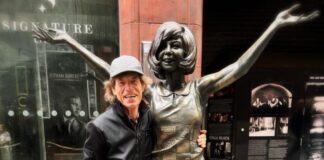 Mick Jagger reveals nipples at gig after being flashed by topless blonde