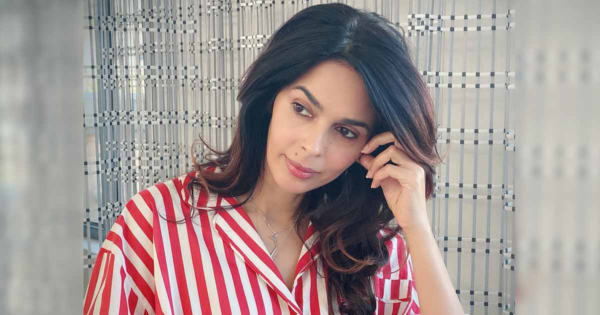 Mallika Sherawat Breaks Silence On Being Labelled As India's S*x Symbol; Read On