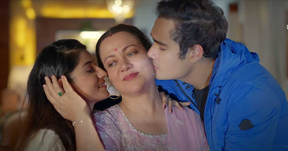 Mandakini to make a comeback with music video of her son's 'Maa O Maa'