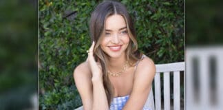 Miranda Kerr walks barefoot on grass to help with jet lag