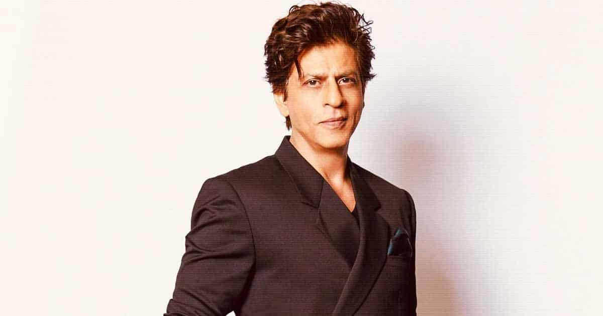 Shah Rukh Khan Donated Rs 23 Lakhs For An RO Plant At Vadodara Railway Station In Raees Stampede Case? Here's The Truth