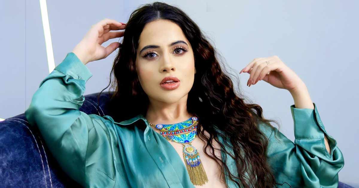 Uorfi Javed Reveals A Sharpshooter Has Been Forcing Her For ‘Video S*x’ – Shares Snapshots On Social Media