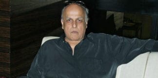 Mahesh Bhatt Net Worth: From Earning Yearly Income Of Over 36 Crore To Owning Luxurious Property Worth 6 Crore, Here's How The Controversial Filmmaker Lives Like A King!