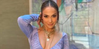 Once Jennifer Lopez Wore A Silver Bejewelled Transparent Outfit & Raised The Temperature