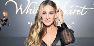 Sarah Jessica Parker Once Faced A Massive Wardrobe Malfunction, Revealing Her Black Knickers