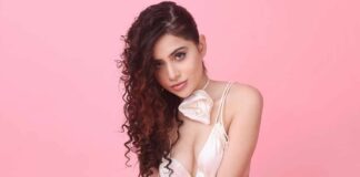 Uorfi Javed Reveals Getting Forced By Producers To Do Bold & S*xy Scenes - Deets Inside