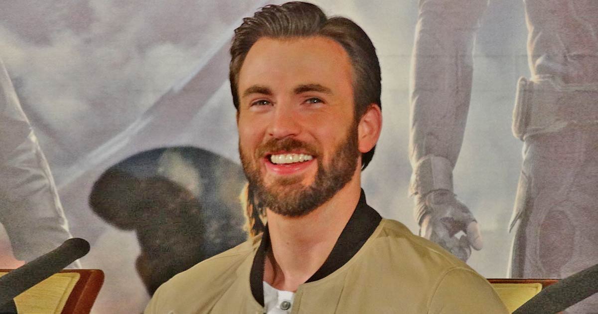 chris evans beard 2022