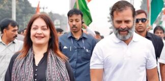 Pooja Bhatt joins Bharat Jodo Yatra in Hyderabad