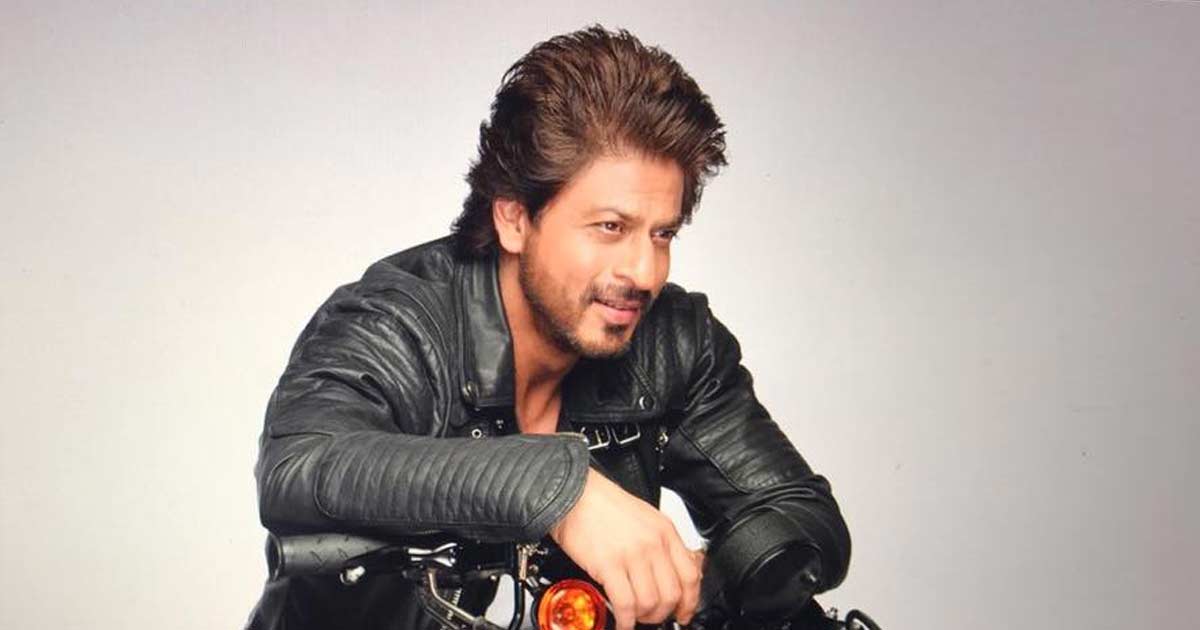 Shah Rukh Khan Looks Quite Young In This Viral Video, Is It King Khan?