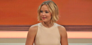 When Jennifer Lawrence Broke The Internet Wearing An Outfit With A Plunging Neckline Flaunting Her Side B**b
