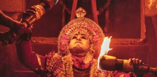 A Young Couple Assaulted and Were Prevented From Watching Kantara In Order To Support Hindu and Muslim Culture