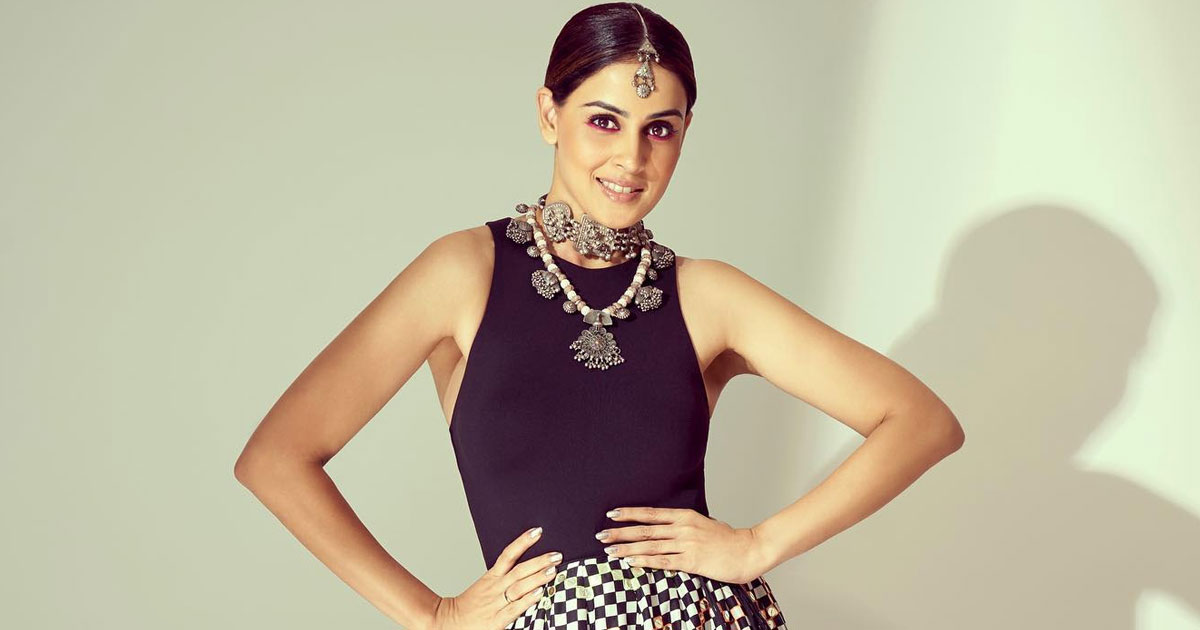 Genelia grooves to the classic 'Mera Dil Yeh Pukare Aaja'