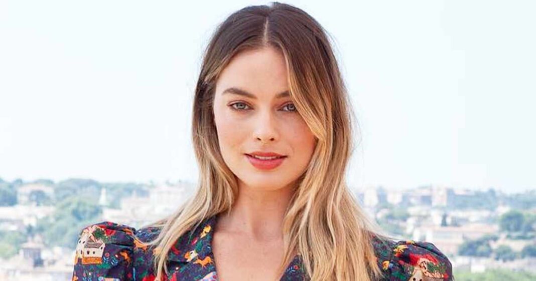 Margot Robbie Wants A 'Harley QuinnPoison Ivy Romance' For Years "I(00)