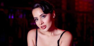 Netizens Troll Uorfi Javed For Her Weird Harness Styled Bodysuit