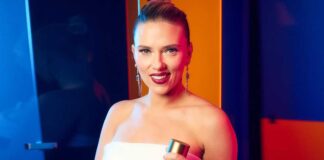 Scarlett Johansson "Couldn't Get Out Of It", After Becoming 'Bombshell-Type Actor'