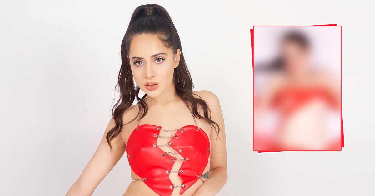Uorfi Javed Goes N*de, Tapes Herself Up With Nothing But Red Tapes, Netizens Troll - See Video