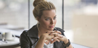 When Margot Robbie Wore A S*xy Blue Coloured Outfit With A Plunging Neckline
