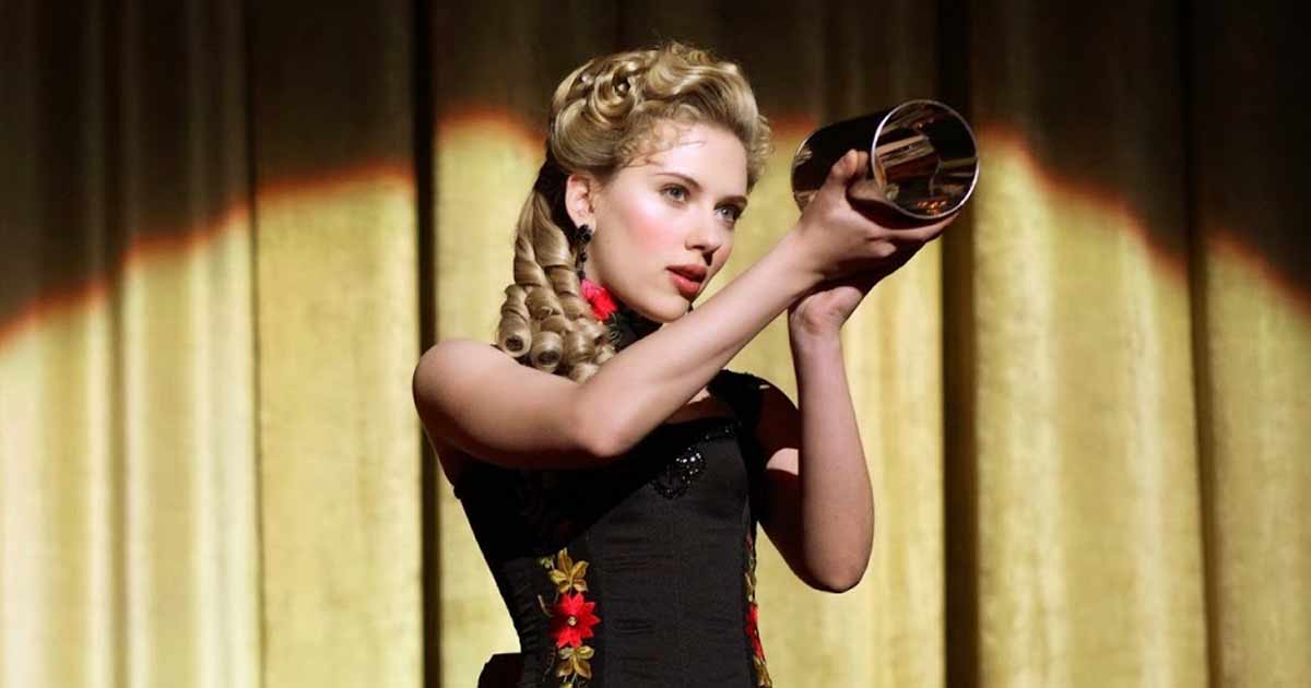 When Scarlett Johansson Wore A Pantsuit For A Red Carpet Event