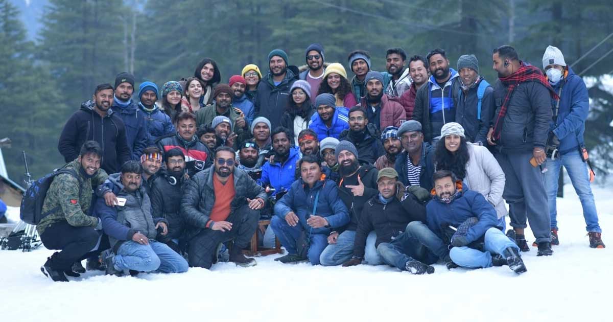 Alaya F, Karan Mehta recall shooting at sub-zero conditions in Gulmarg