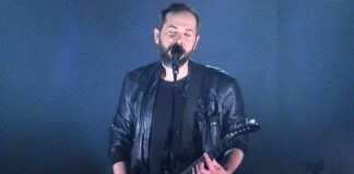 Greg Gonzalez of Cigarettes After Sex reveals his favourite part while performing live