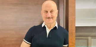 'I will continue to work hard,' says Anupam Kher as he bids goodbye to 2022
