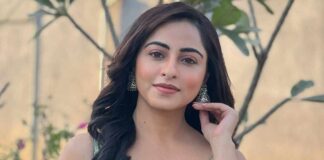 In 'Dear Ishq', Niyati Fatnani plays an editor in love with classics