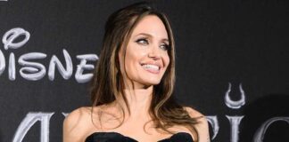 When Angelina Jolie Posed In A Pearl-Studded Black Monokini & Looked Scintillating!