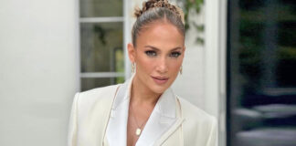 When Jennifer Lopez Went Br*less At Oscars Exposing Her B**bs & N*pples In A Transparent Gown, Check Out!